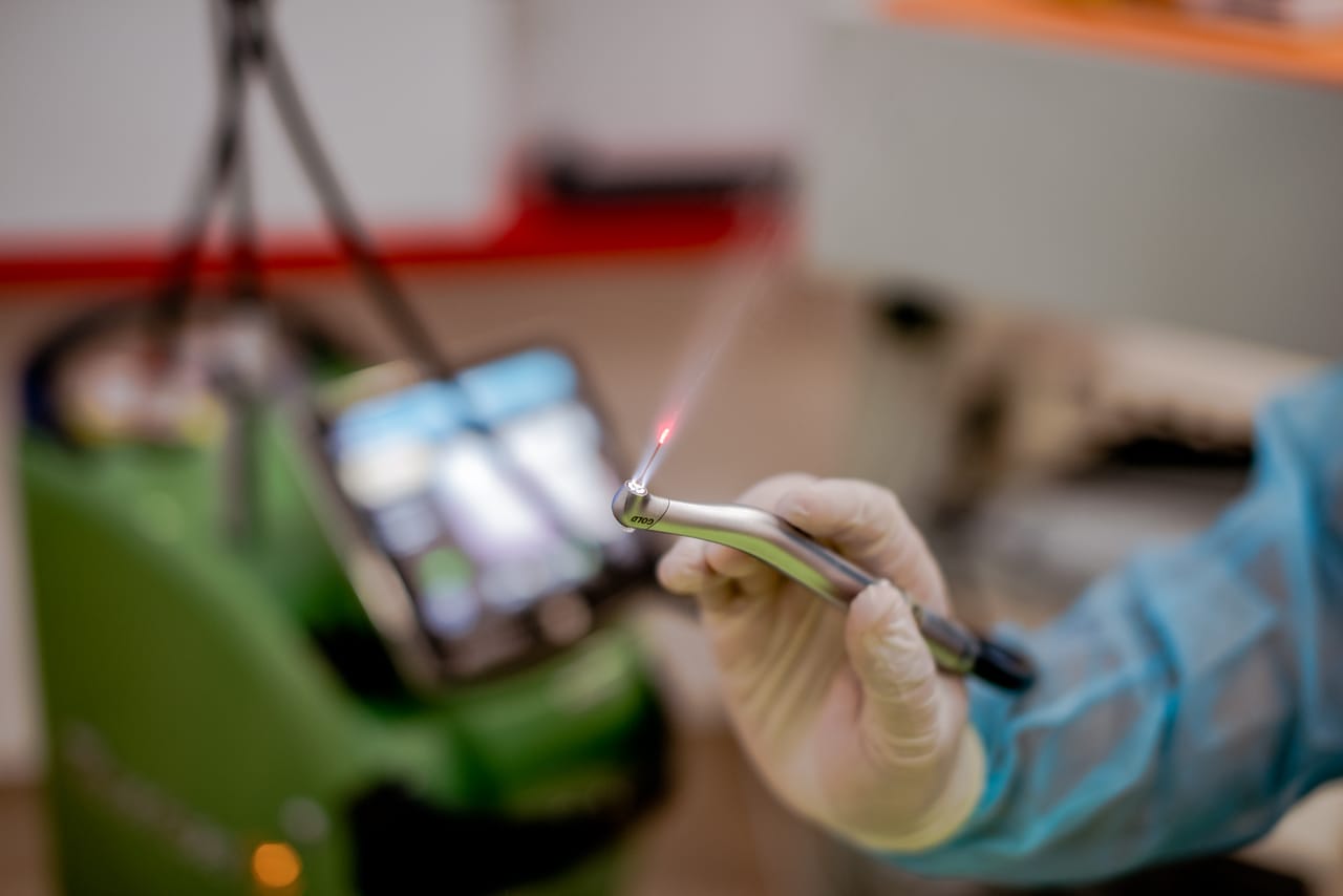 Laser chirurgical Implantodent